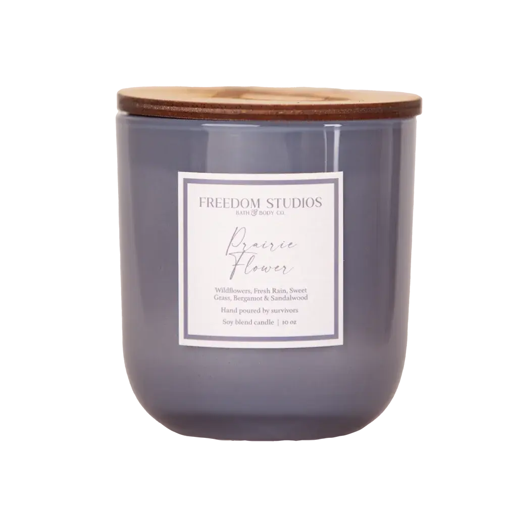 Prairie Flower soy candle in gray jar with wooden lid, farmhouse home decor scent