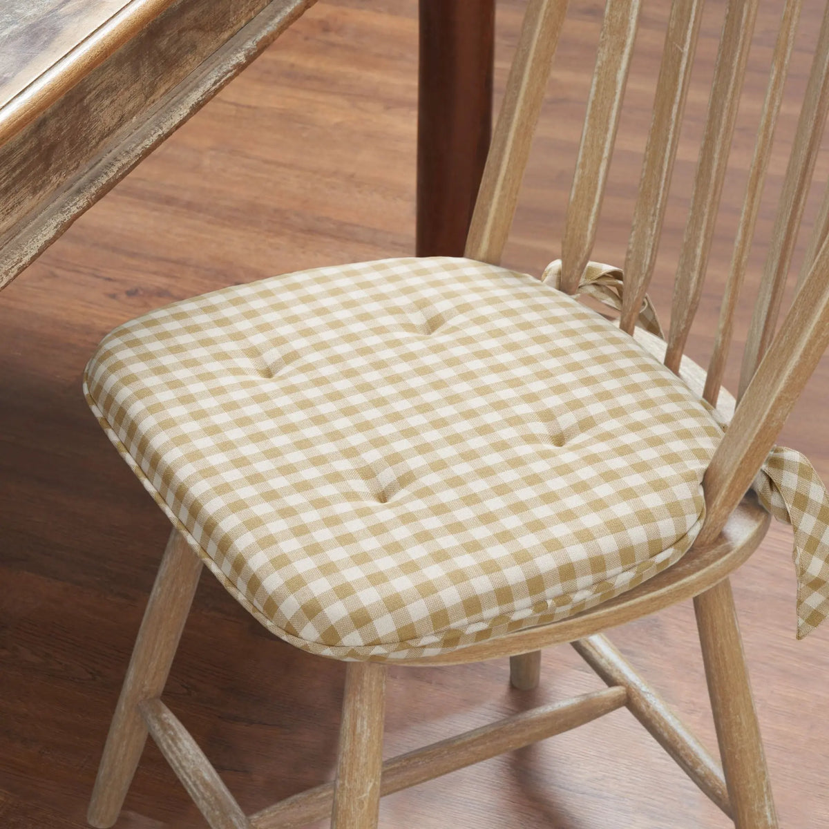 Golden Wheat Gingham Chair Pad – Farmhouse Cotton Cushion 15.5x17
