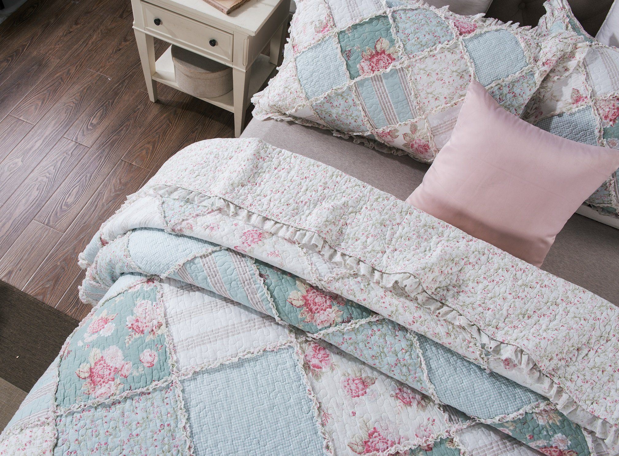 DaDa Bedding Hint of Mint Floral Pastel Cotton Patchwork Ruffle Bedspread Set (JHW-3036) DaDalogy Bedding Collection