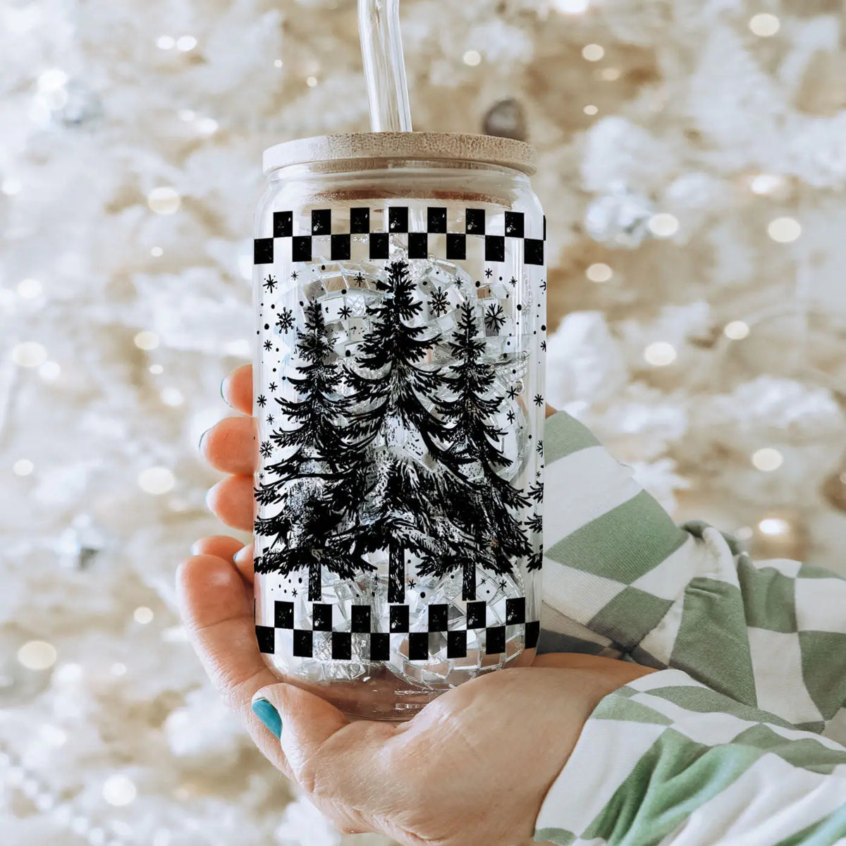 Retro Christmas Tree 17oz