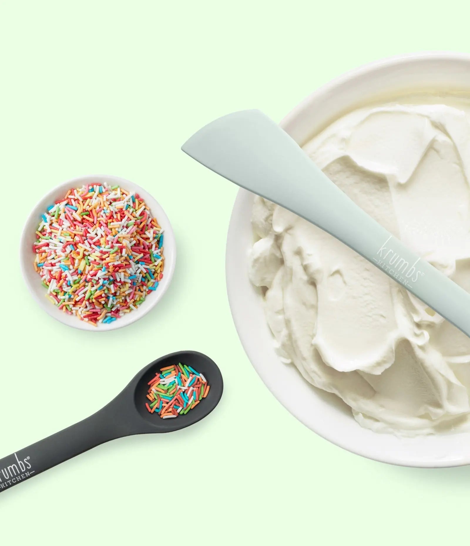 Krumbs Kitchen The Ultimate 2-in-1 Spoon & Spatula Mitten Makers Market