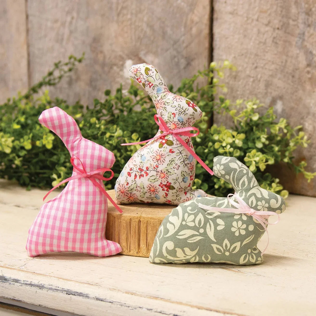 🐰 Vintage Floral Pattern Bunny Sitters – Set of 3