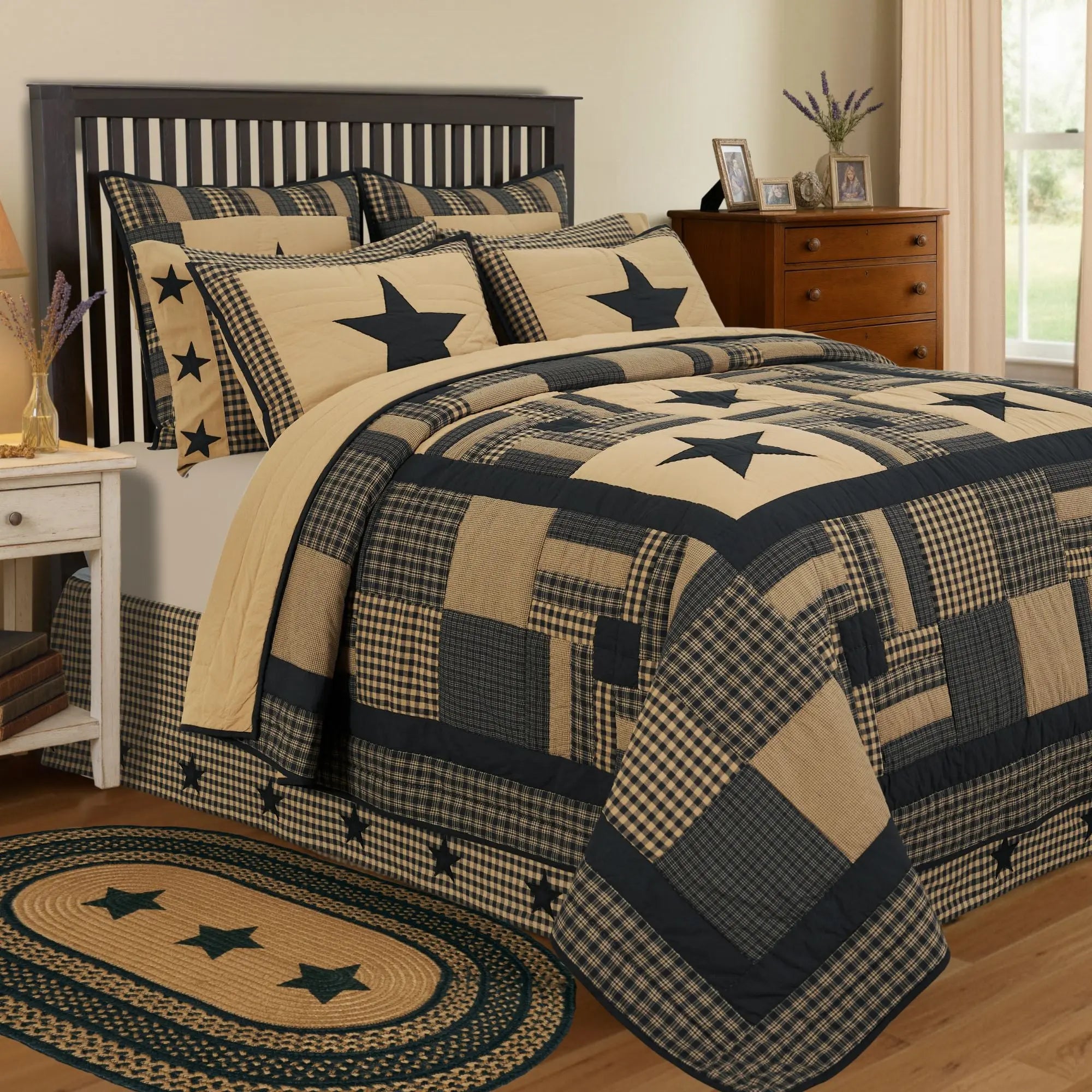 Black Check Star Queen Quilt 90Wx90L