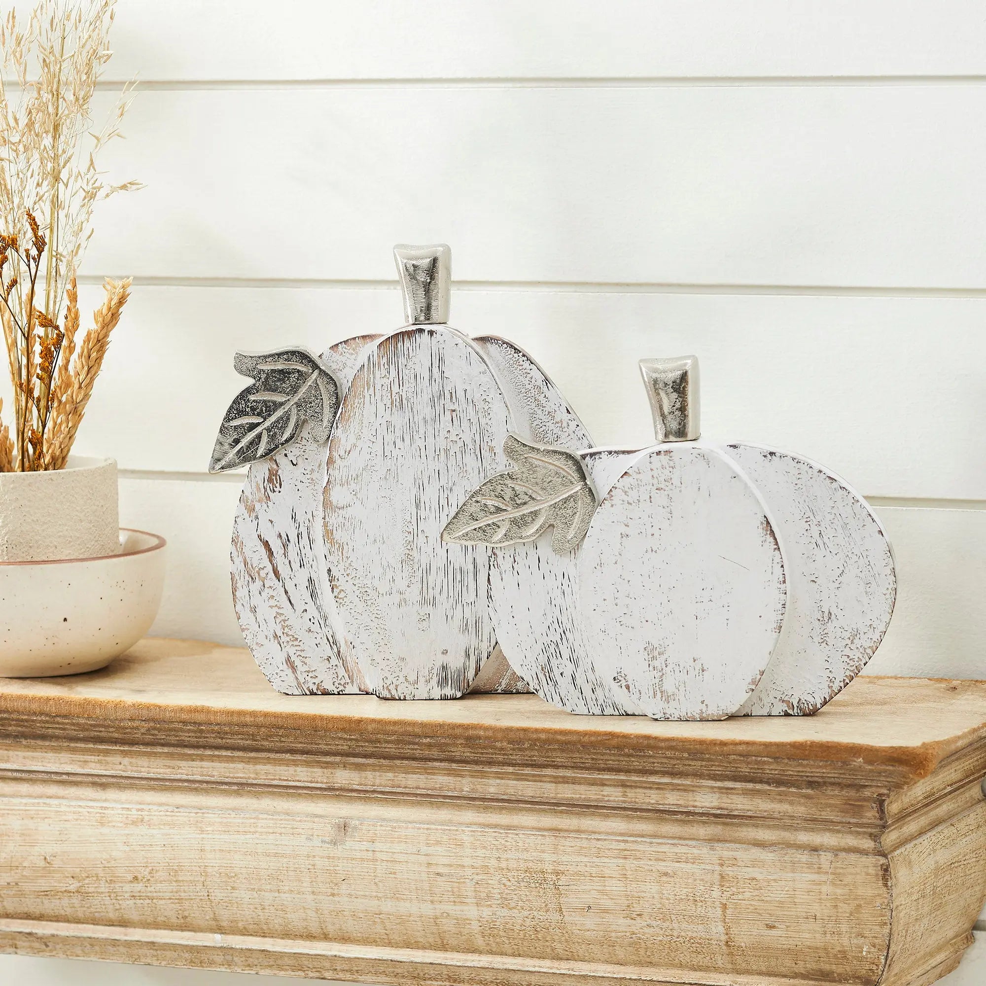 Farmhouse White Wash Wooden Pumpkin Set – Set of 2