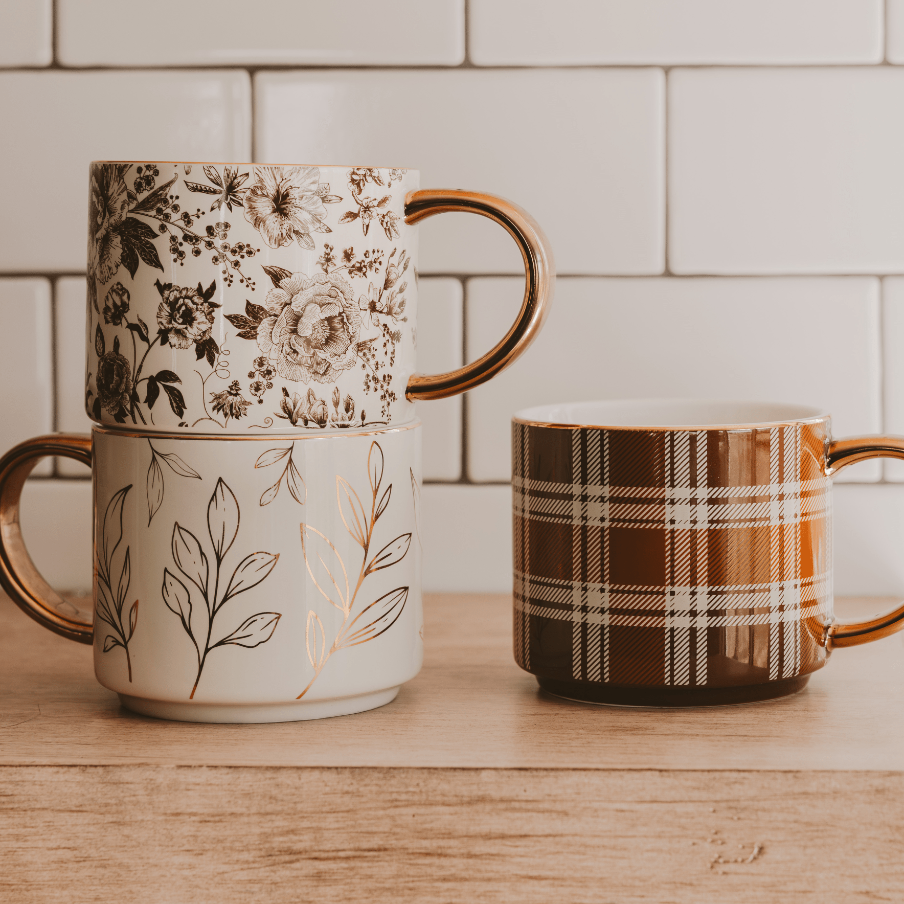 Brown Delft 14 oz Gold Handle Coffee Mug Sweet Water Decor Brown Delft 14 oz Gold Handle Coffee Mug Sweet Water Decor