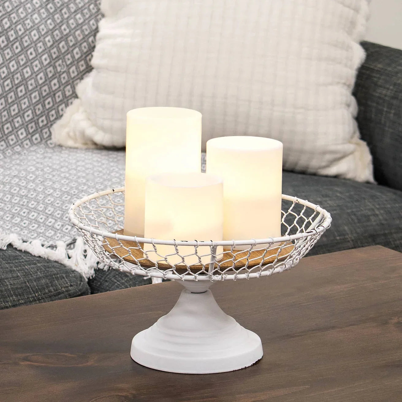 White Chicken Wire Metal Pedestal Tray