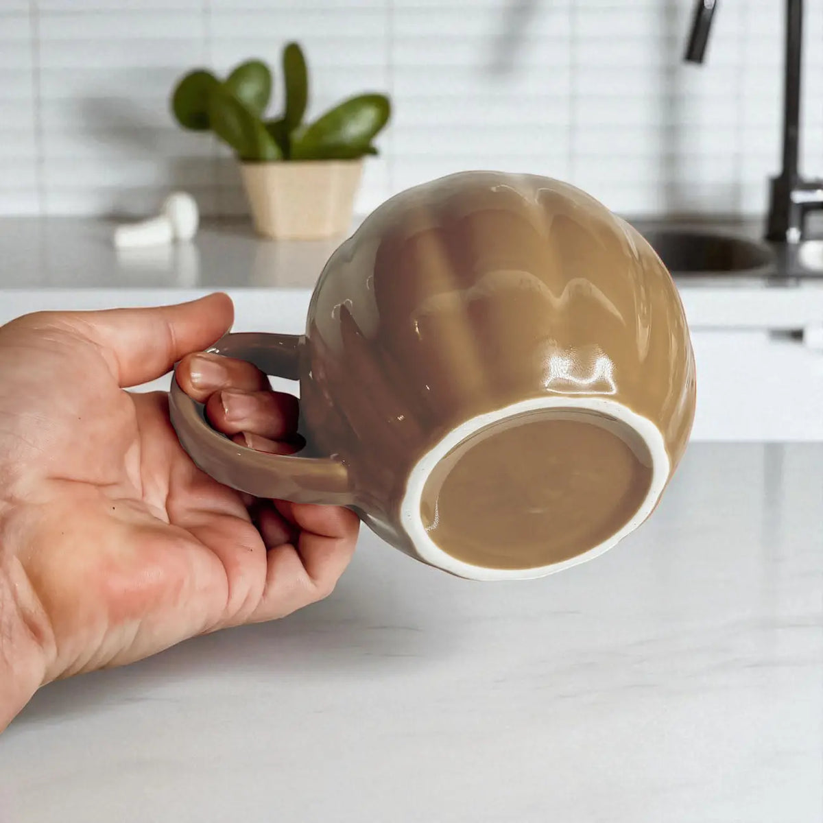 Pumpkin Shaped Ceramic Coffee Mug Gia Roma Pumpkin Shaped Ceramic Coffee Mug Gia Roma