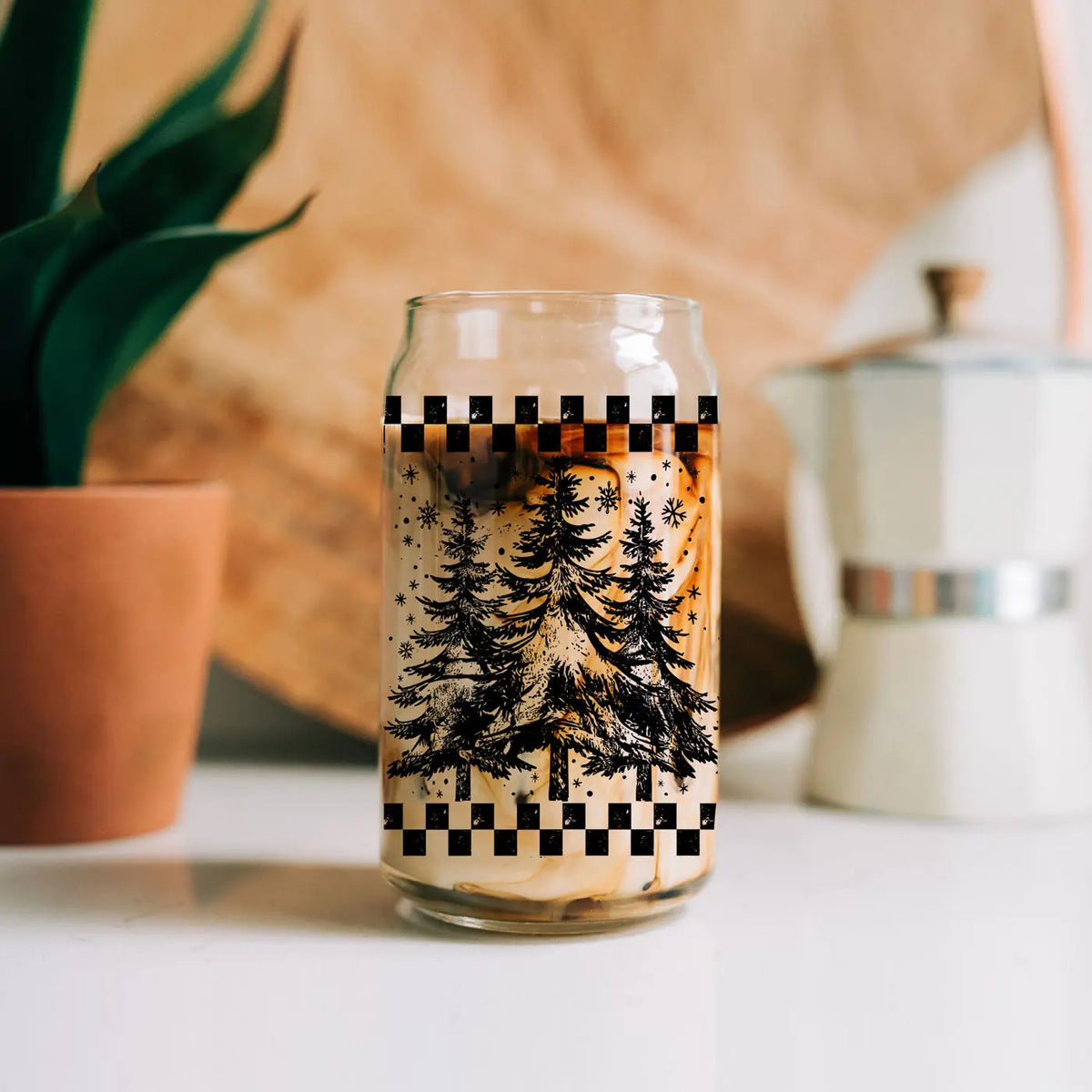Retro Christmas Tree 17oz