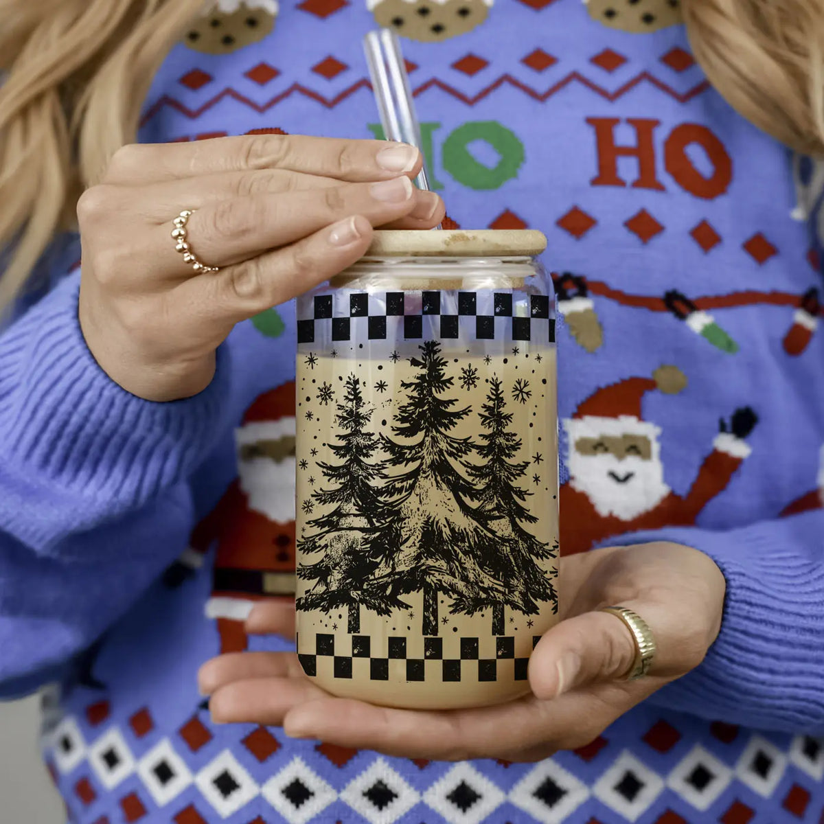 Retro Christmas Tree 17oz